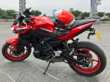 2020-2023 Kawasaki Ninja Z650 Motorcycle Fairings - Red Black Canada