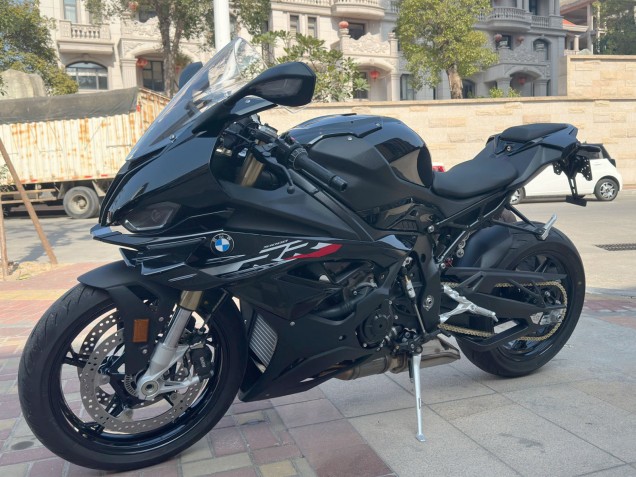 2023-2024 BMW S1000RR Motorcycle Fairings - Glossy Black Canada